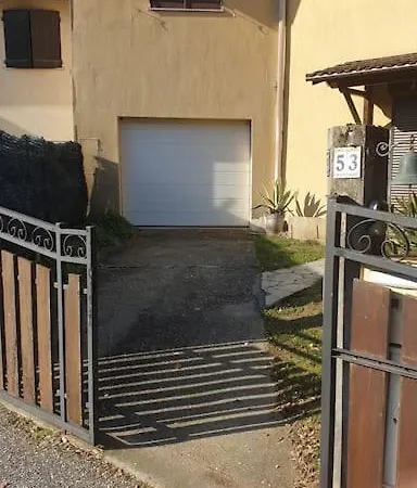 Semesterbostad Maison Proche Du Aix-les-Bains