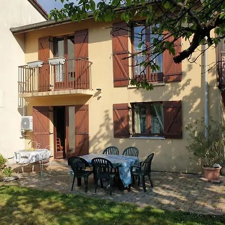 Maison Proche Du *